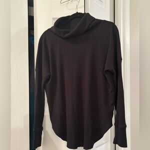 Aritzia Babaton Black waffle Turtleneck Sweater